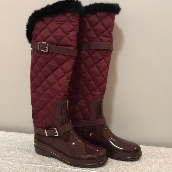 Michael Kors quilted fleece lined rain boot. - Picture 1 of 9